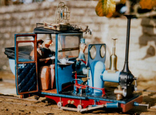 Steam Taxi. Narrow gauge garden railway model locomotive by Colin Binnie.